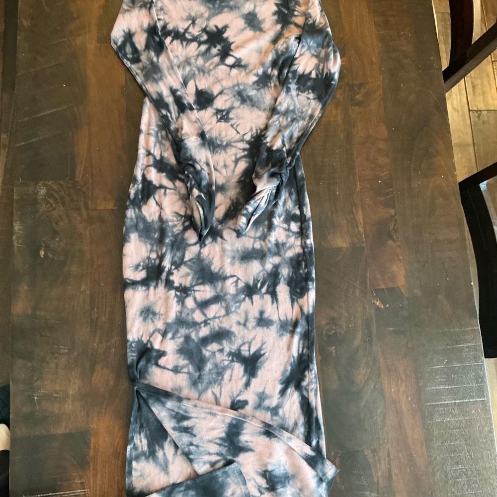 Young and fabulous  Tie-Dye Long Sleeve Dress